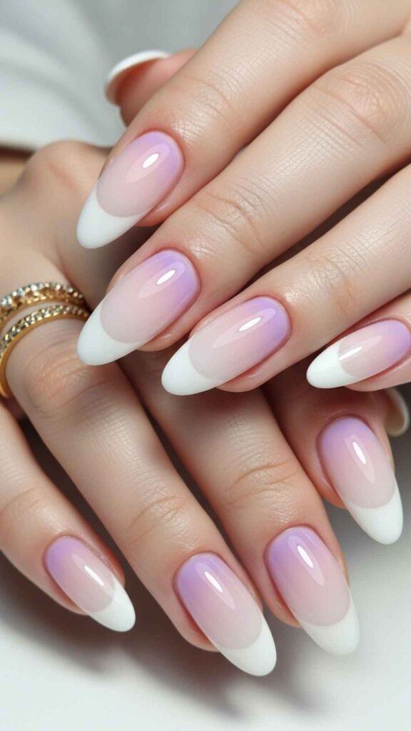 French Tips in Gradient: White to Soft Lilac