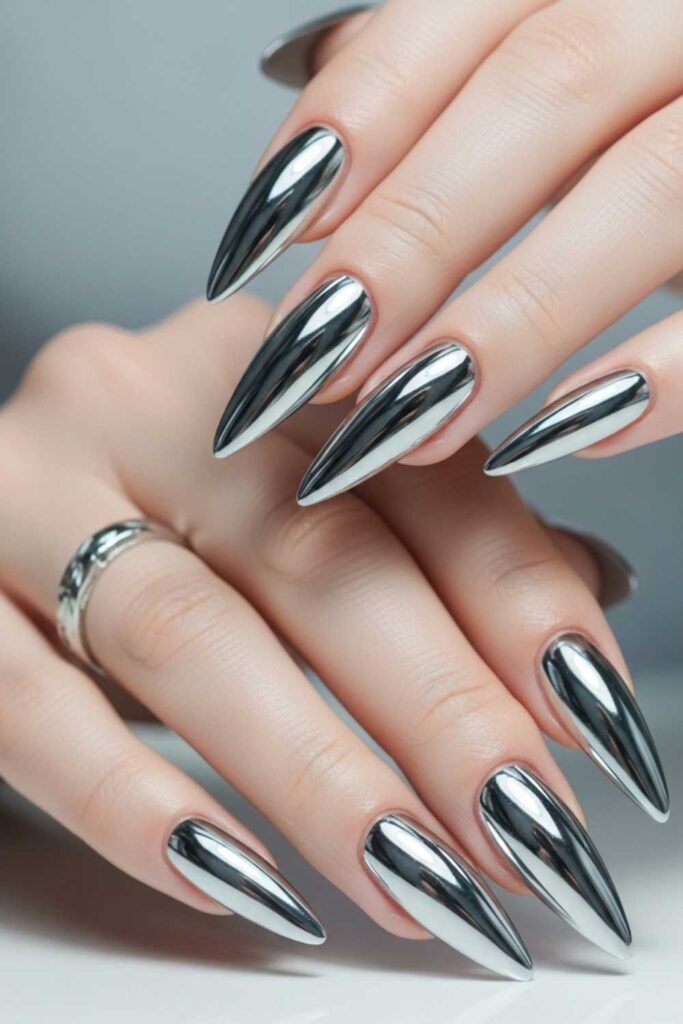 Mirror-Chrome Stiletto in Pure Silver