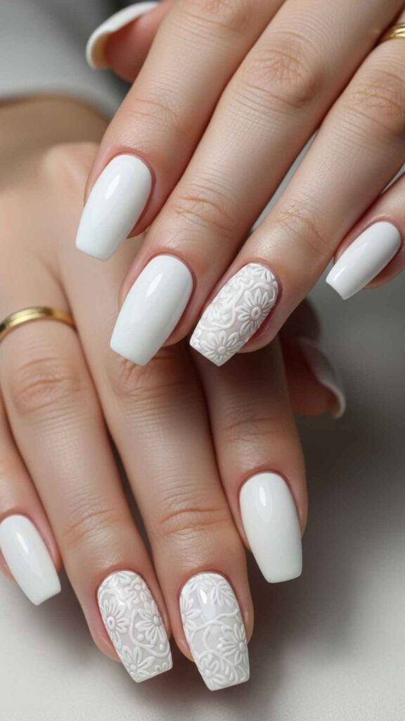 Snow White Gel with Engraved Floral Pattern