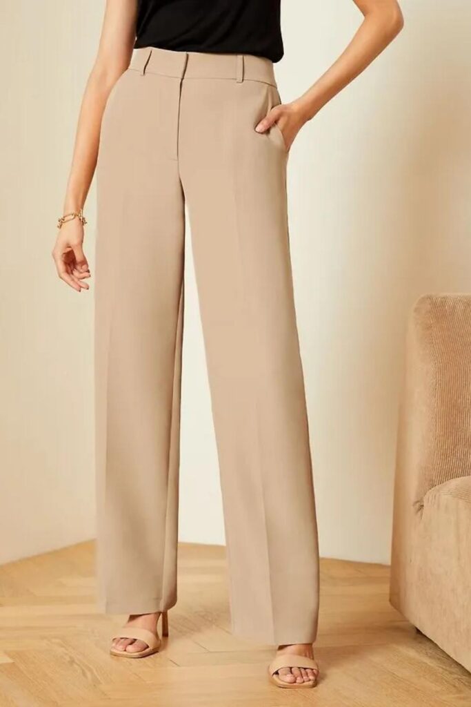 33 Stunning Office Outfits Women That Work From Desk to Dinner 2 Camel Straight-Leg Trousers with a Fitted White Turtleneck