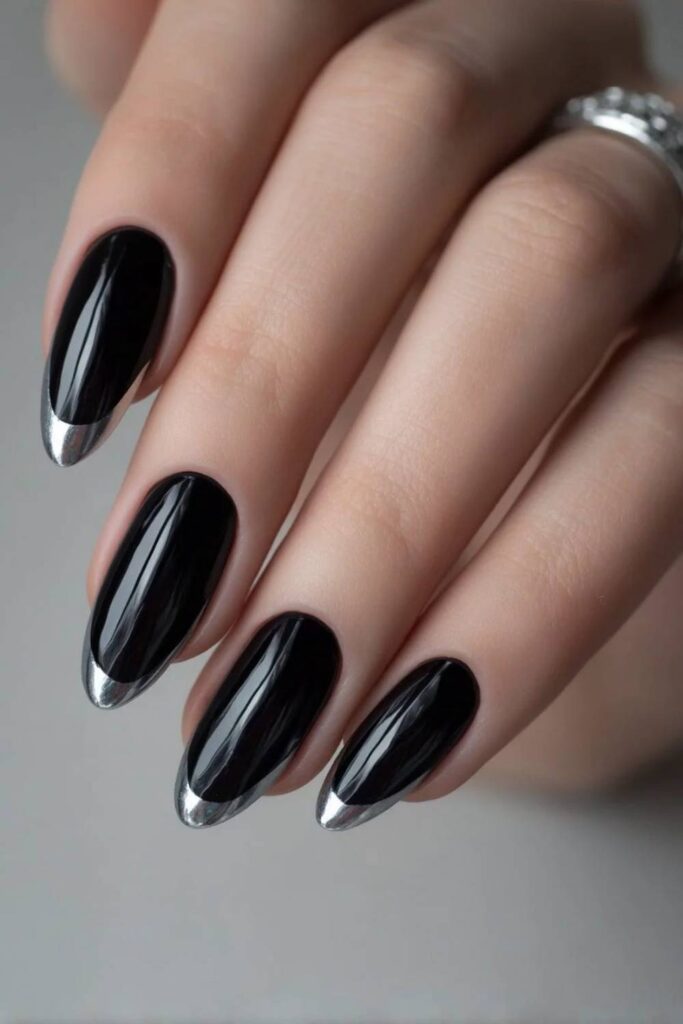 39 Quick Nail Designs Easy Enough to Do at Home (That Actually Look Salon-Done) 8 Glossy Black with a Single Metallic Stripe