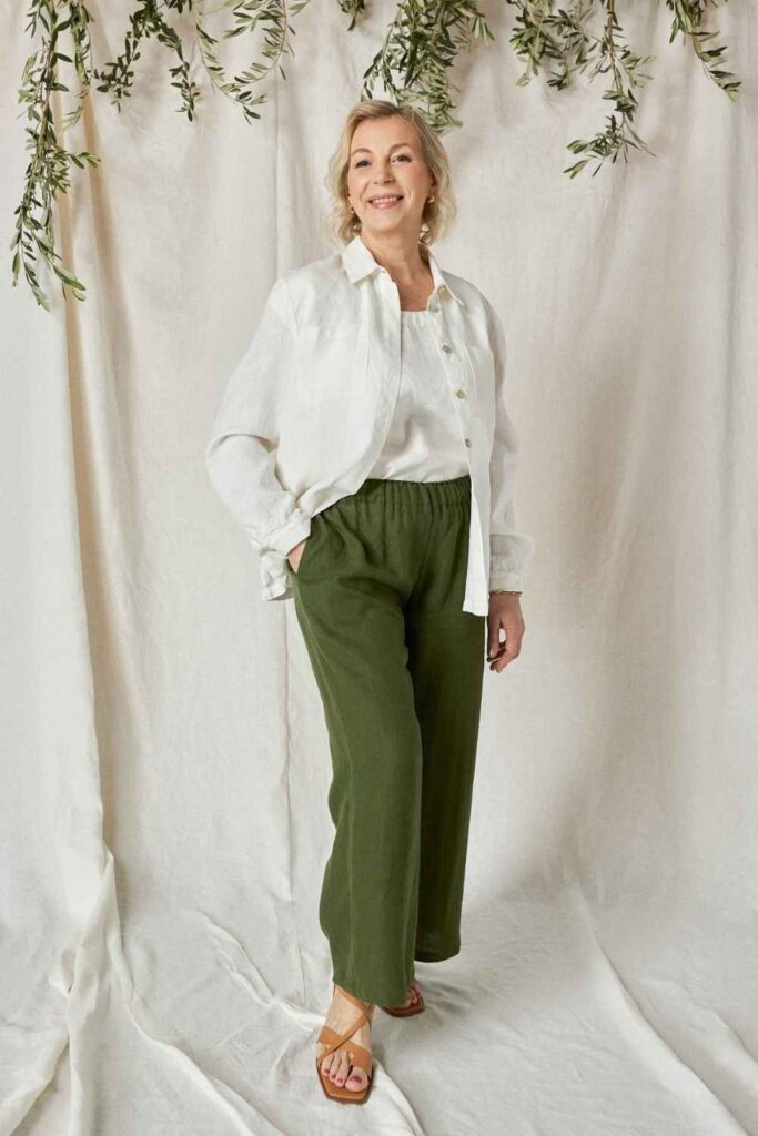 27 Color Matching Outfit Ideas That Look Effortlessly Put-Together in 2026 14 Warm White Linen Shirt with Khaki Green Pleated Trousers