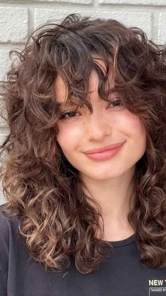 25 Best Curly Hair Wolf Cut Ideas for Every Curl Type in 2026 2 What Is a Wolf Cut for Curly Hair?